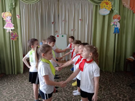 Спортивные соревнования "Ловкие - умелые" Спортивные соревнования "Ловкие - умелые".
